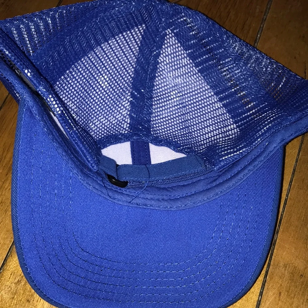 Chicago Cubs Rainbow Logo Trucker Hat - Blue & White
